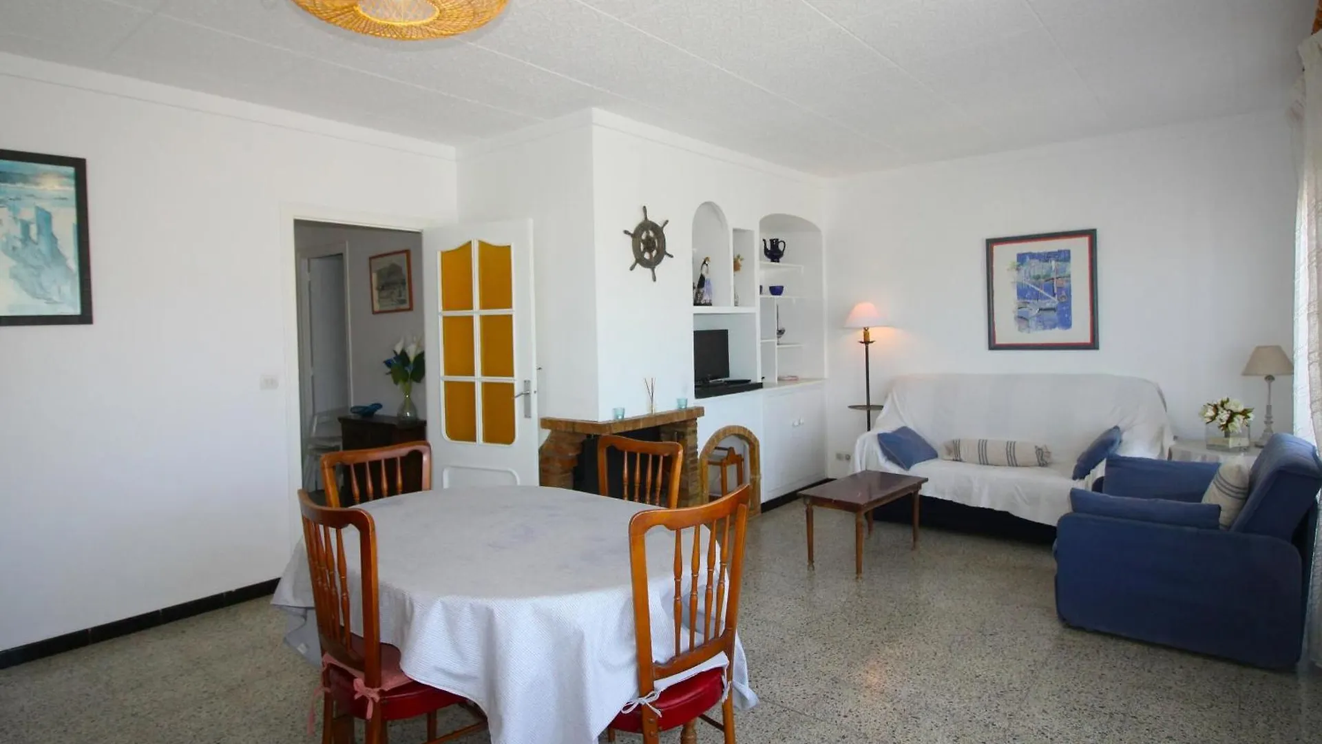 Castellar 46 2º - Apartamento En El Centro Del Port De Llanca - Es-228-30