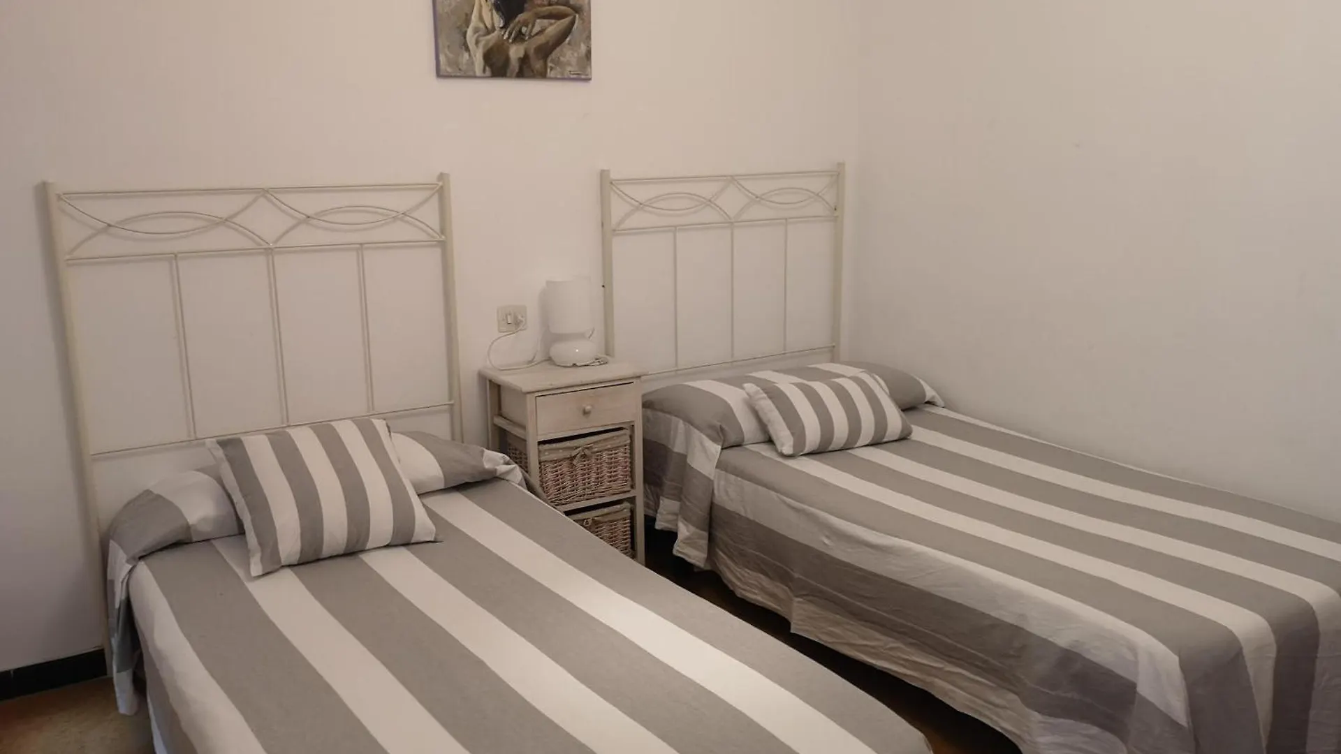 Apartment Castellar 46 2º - Apartamento En El Centro Del Port De Llanca - Es-228-30