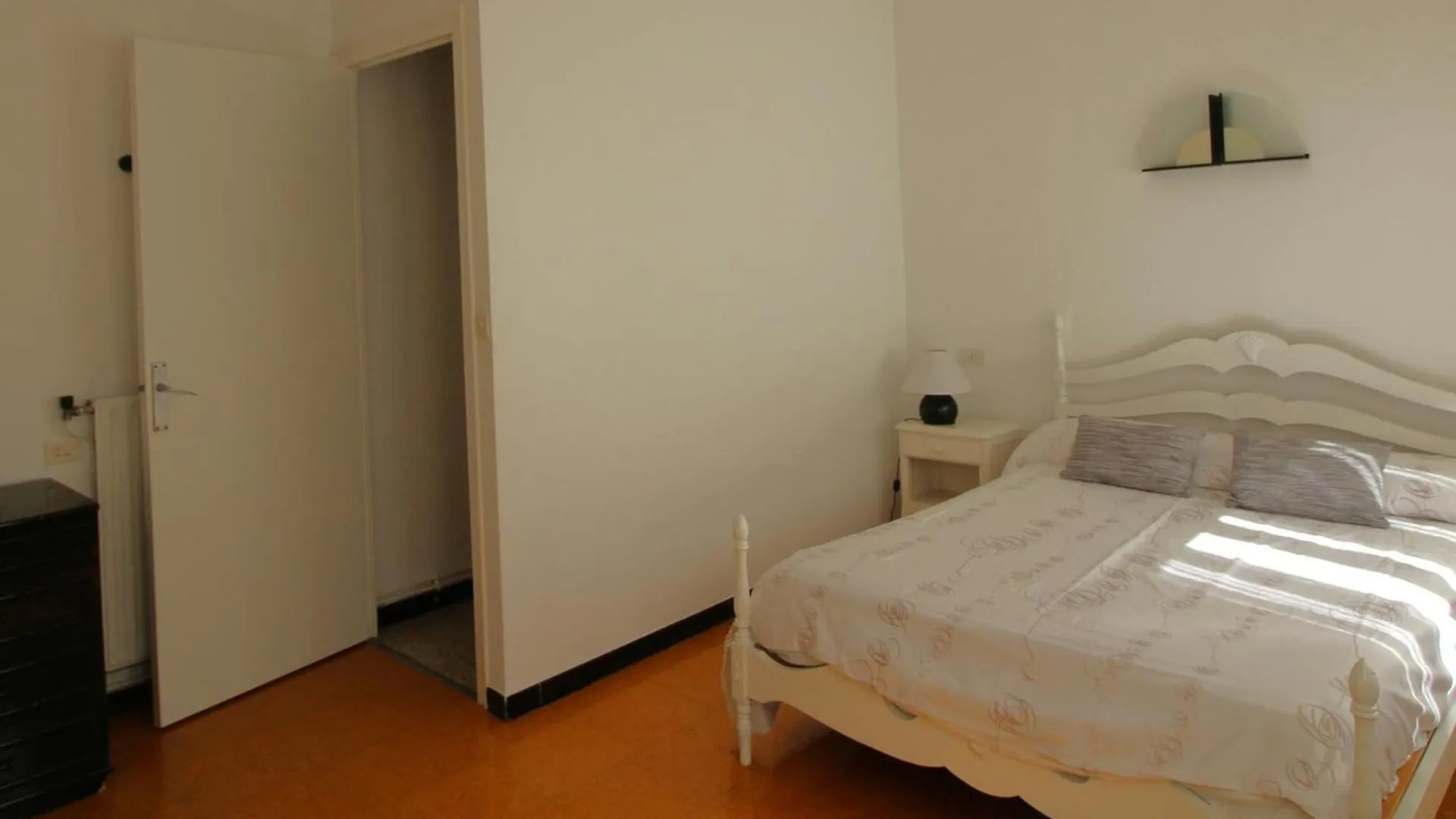 Apartmán Castellar 46 2º - Apartamento En El Centro Del Port De Llanca - Es-228-30